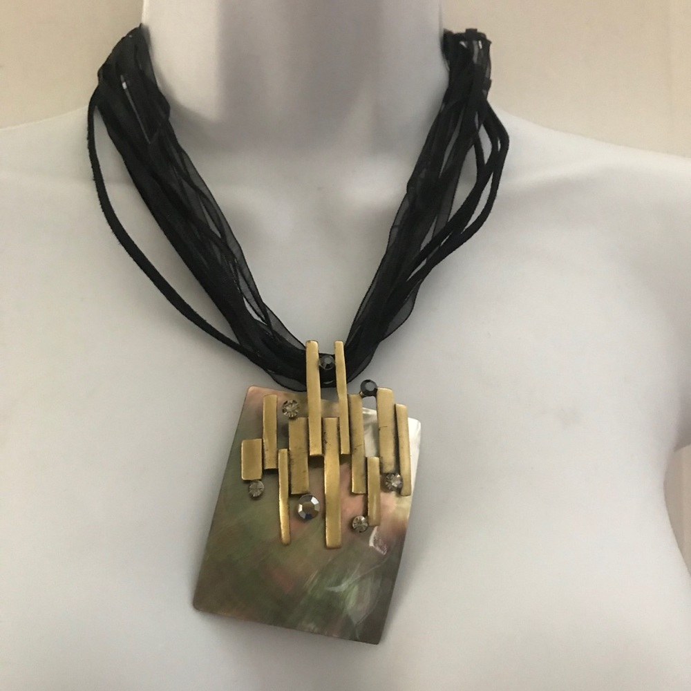 NWOT Mother of Pearl necklace and earrings